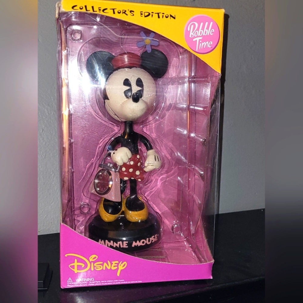 Minnie Mouse Bobble Head